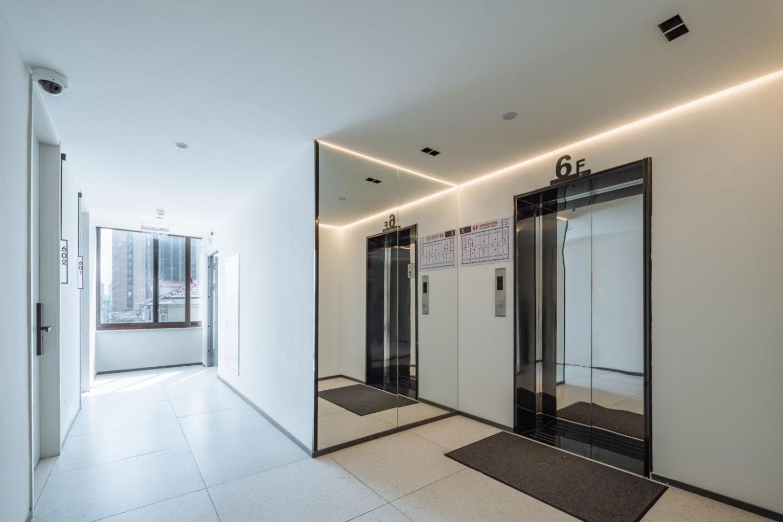 Ketangjian Hotel - Shanghai Railway Station Baoshan Road Subway Station Luaran gambar